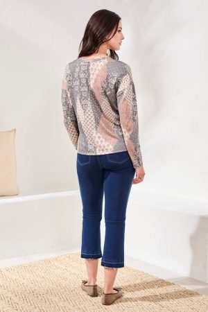 Fuzzy Soft V-Neck Combo Print Knit Top-Nordicstone