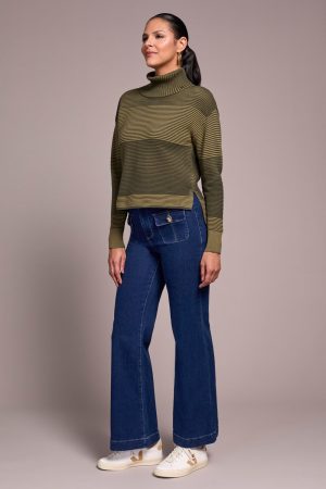 2-Tone Turtleneck High Low Sweater-Spruce