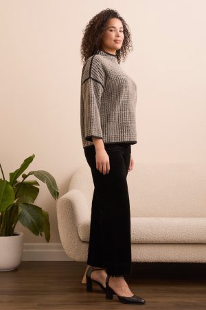 3/4 Sleeve Mock Neck Jacquard Plaid Top-Sandstone