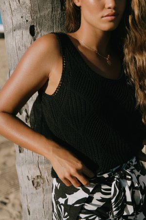 Black Crochet Scoop Neck Tank Top-Black