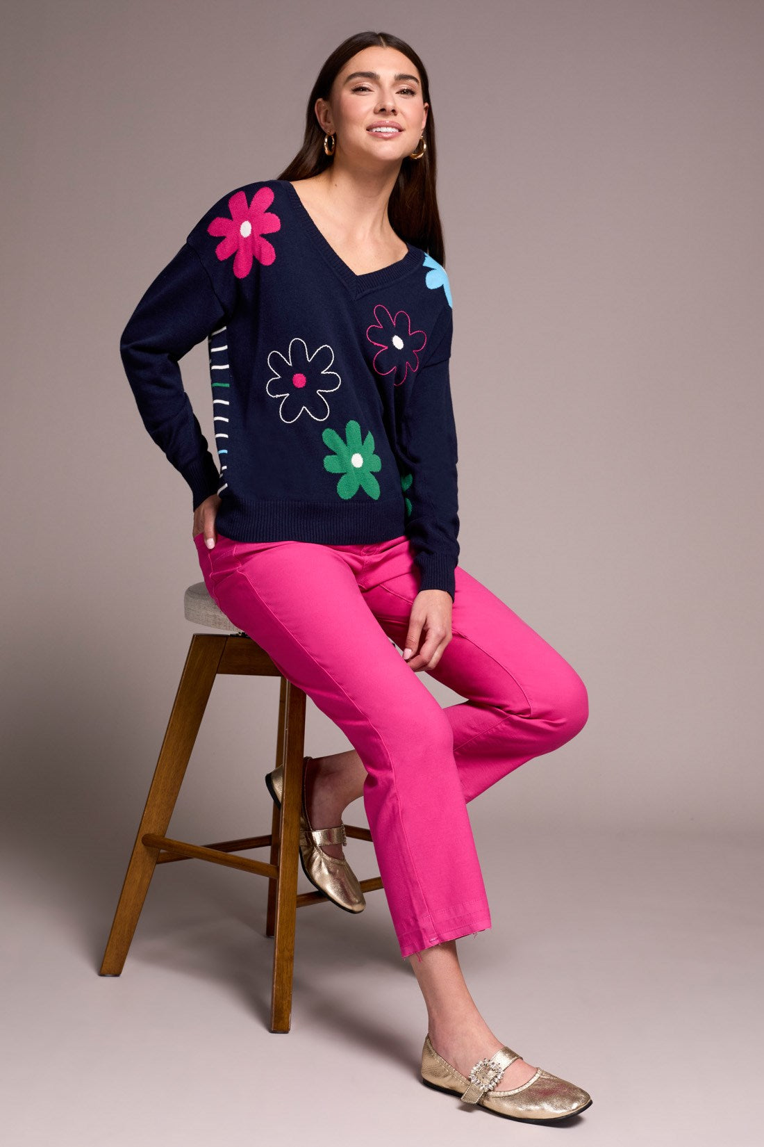 tribal-daisy-flower-front-cotton-v-neck-sweater-nightfall-112-5993o1625.jpg