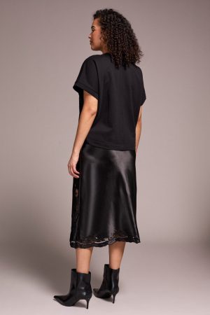 Beaded Embroidery Cap Sleeve Crew Neck Top-Black