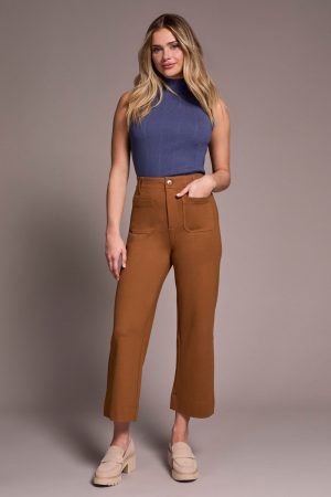 Signature Every Body Ponte High Rise Capri Pants-Walnut