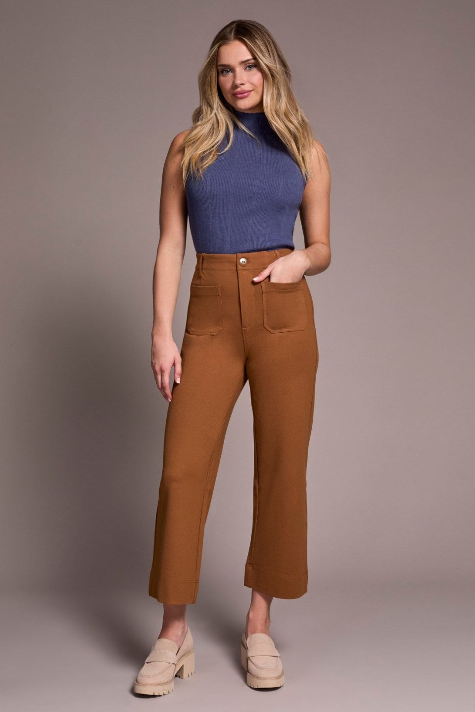 Signature Every Body Ponte High Rise Capri Pants-Walnut