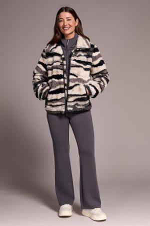 The Faux Leather Trimmed Fun Fur Teddy Jacket-Nordicstone
