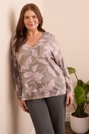 Fuzzy Soft V-Neck Combo Print Knit Top-Spruce