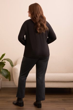 Pleat-Accent Long-Sleeve V-Neck Top-Black