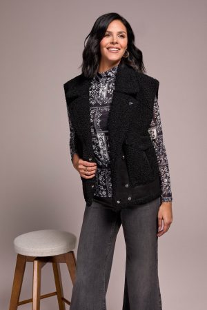 Sleeveless Sherpa Vest-Black