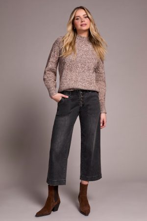 Sophia Curvy Comfort Stretch Wide Leg Crop Jeans-Blackmist