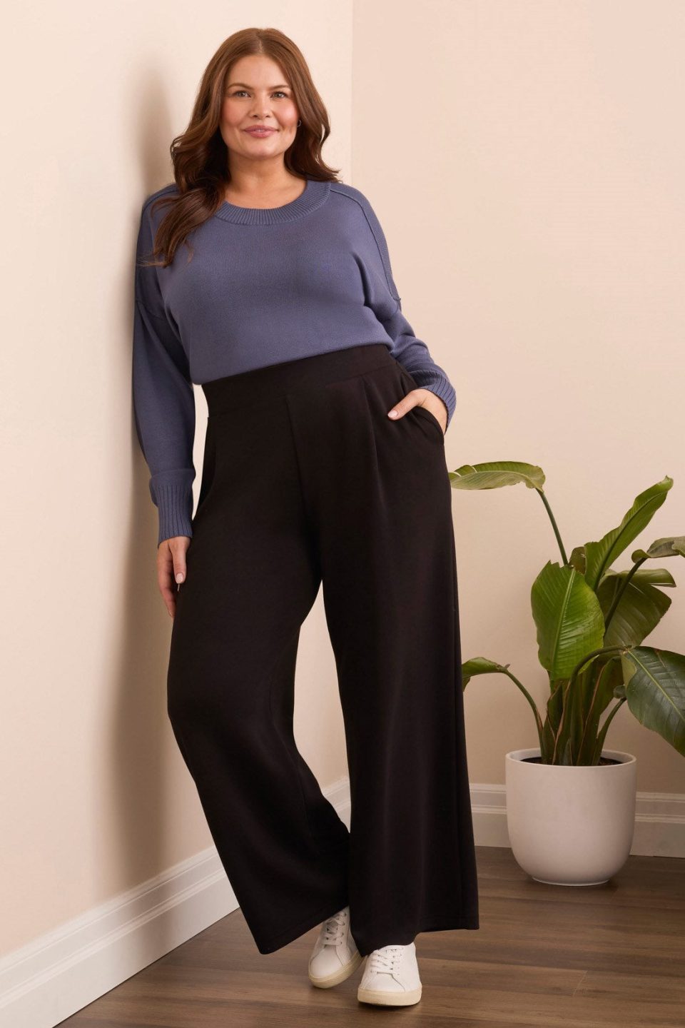 Techno Lux Wide Leg Pull-On Pants-Black