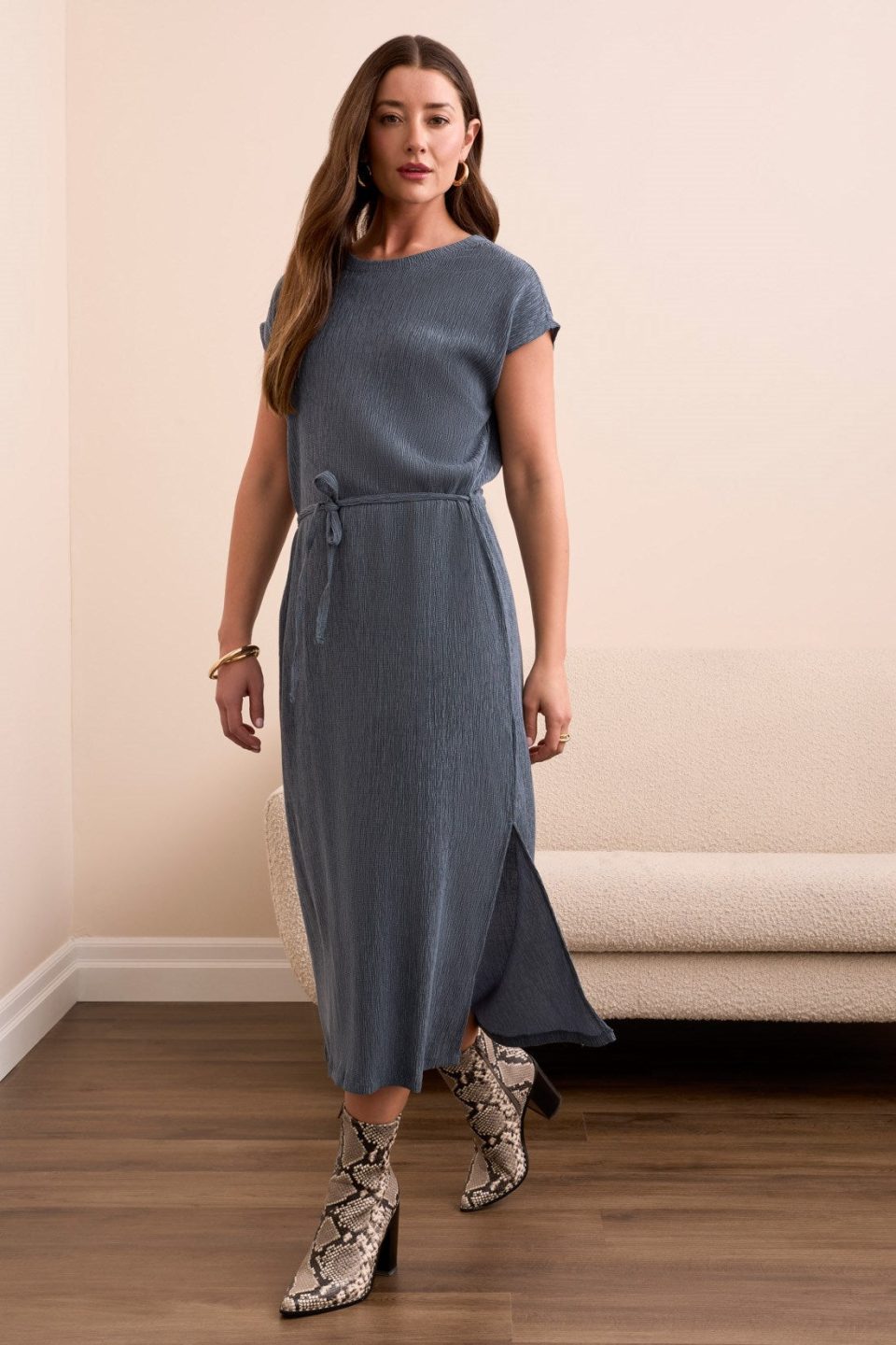 Two-Tone Crinkle Knit Belted Midi Dress-Slateblue